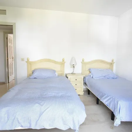 ✦3br - Front Line Beach & Pool✦ *
